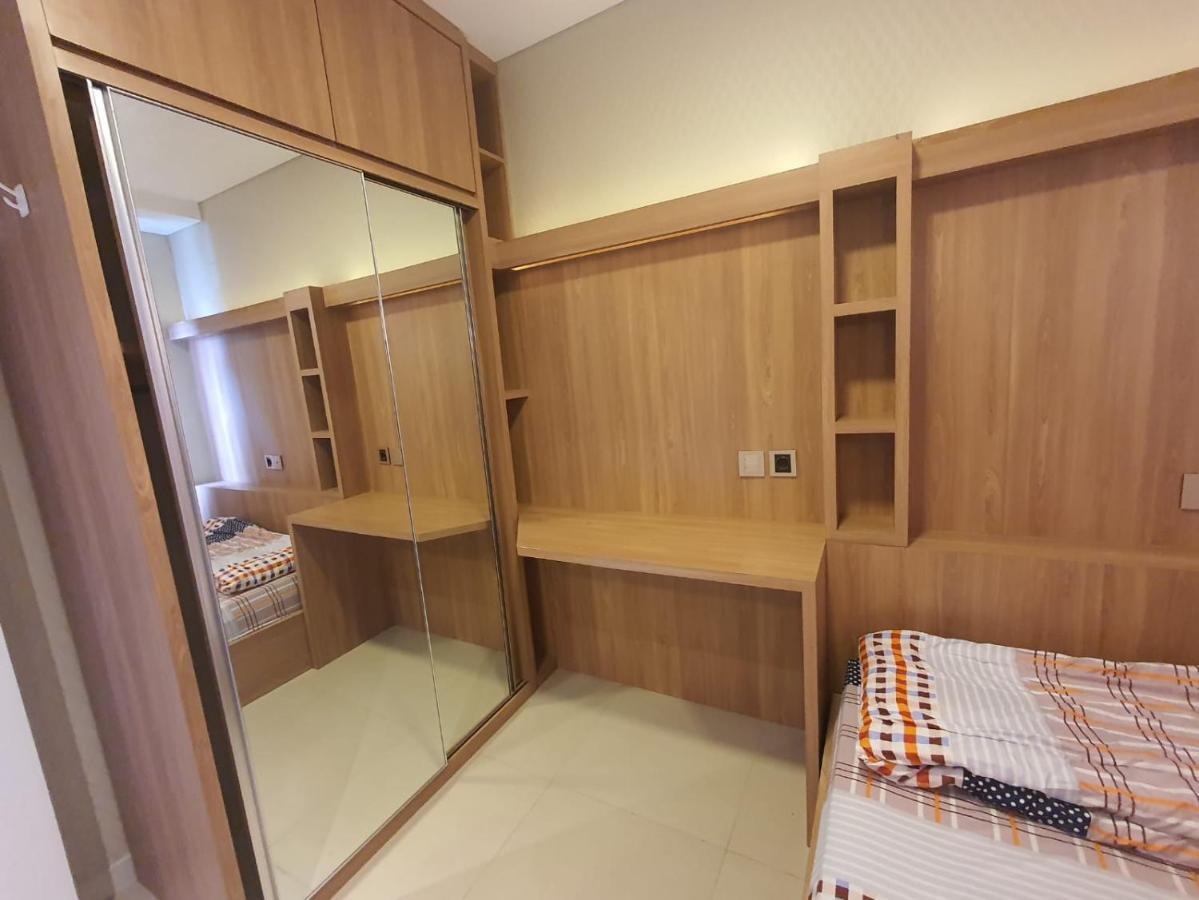 Madison Park Apartment Near Mall Central Park Jakarta Exteriör bild